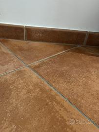 Mattonelle + Battiscopa