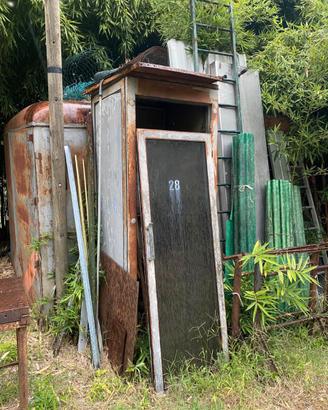 Cabina telefonica d'epoca