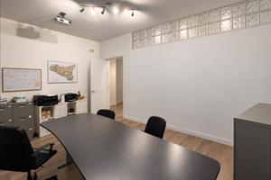 Stanze professionali uso ufficio in attico