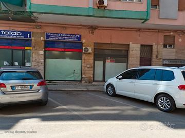 Locale Negozio, C1 Via Pescara 17 Siracusa PRIVATO