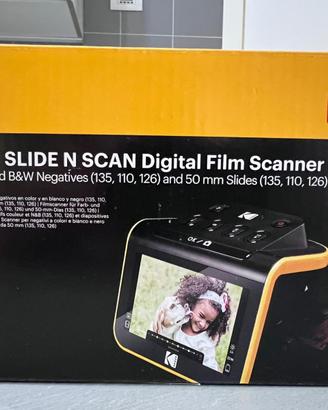 KODAK Slide N SCAN Film E Slide Scanner LCD Da 5"