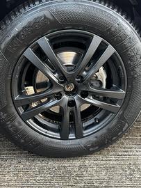 Gomme invernali 215 65 R16 e cerchi in lega