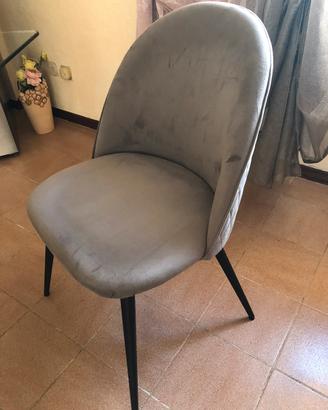 Sedie in alcantara grigia Jysk, retro trapuntato