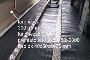 Porta moto per gavone