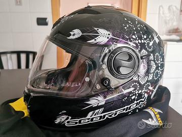 casco integrale da moto