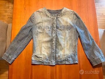 Giubbotto di jeans con perle