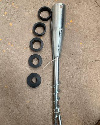 Foratore manuale e porta palo