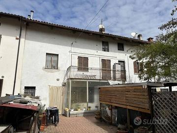 Immobile in asta di 353 m² con 4 locali a Tigliole