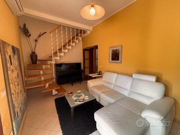 Sanluri - Indipendente su due livelli