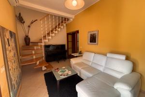 Sanluri - Indipendente su due livelli