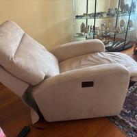 Poltrona relax rivestita in microfibra  beige