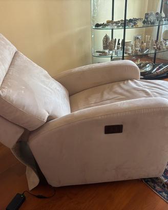 Poltrona relax rivestita in microfibra  beige