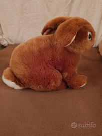 coniglio e tigre di peluche
