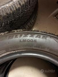 Gomme invernali  Bridgestone 215/60  R 17   96H