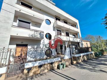 APPARTAMENTO con PISCINA-C.da Santa Clementina- BN