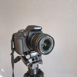 Canon EOS 2000D + 18-55mm + valigetta rigida e acc