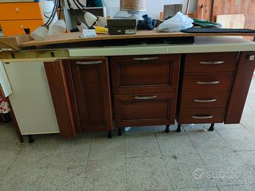 Cucina Torchetti modello Vittoria in ciliegio