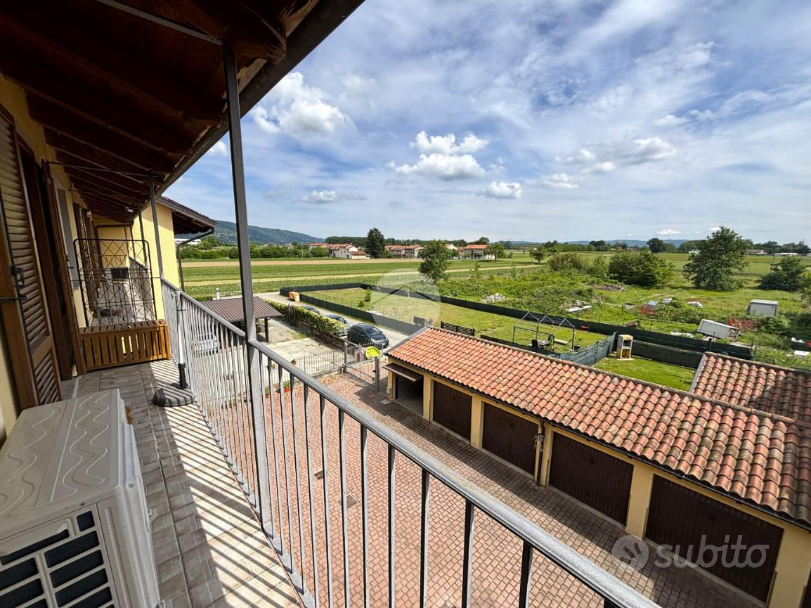 Apartment in Ivrea, Torino - Vista 3