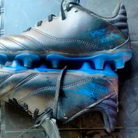 Scarpe Decathlon bambino calcetto n. 37