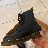 Anfibi Dr Martens 1460 nuovi tg 36