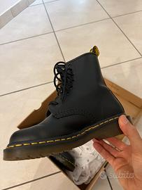 Anfibi Dr Martens 1460 nuovi tg 36