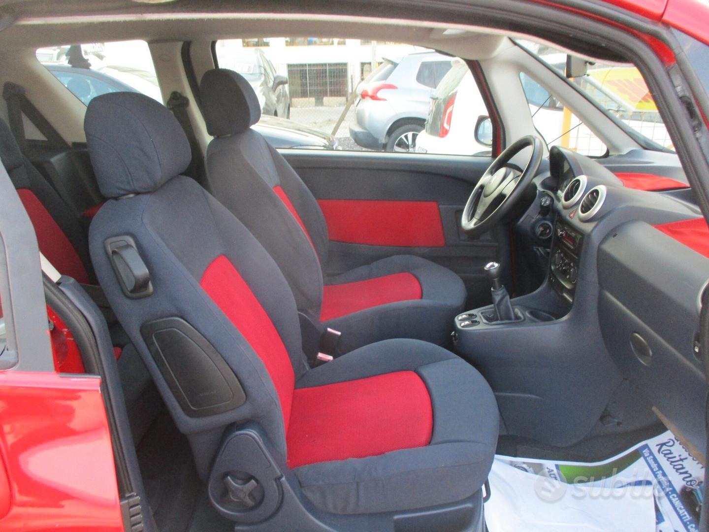 Peugeot 1007 2005 photo 4