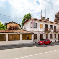 SOLUZIONE BI-FAMILIARE IN ZONA SANT'ANNA