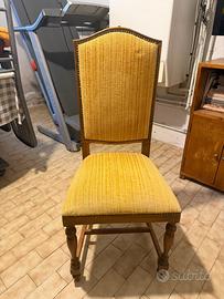 Sedia classica imbottita vintage dorata