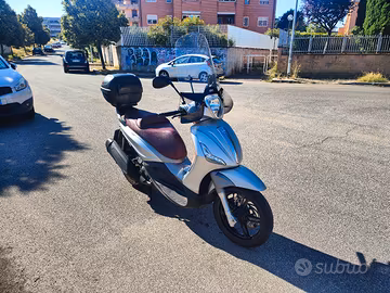 Beverly 350 Sport Touring 