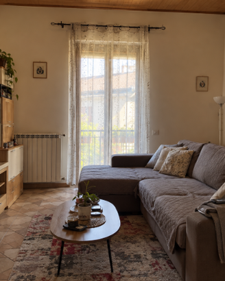 Trilocale arredato in corte - Verolanuova