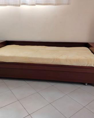 Divano letto struttura in legno (consegna gratis)
