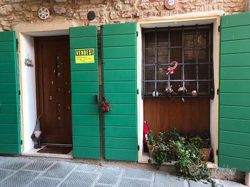 MONOLOCALE in contesto Storico