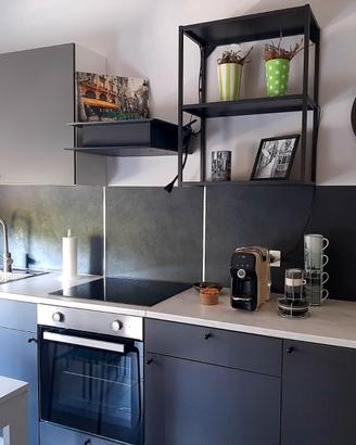 Cucina + tavolo e sedie PARI AL NUOVO