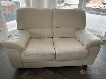 [Nuovo Ribasso] Divano vera pelle bianco 2 posti