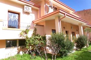 Ampia Villa in contesto residenziale