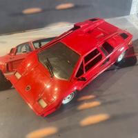 Lamborghini cuntach  polistil  scala 1/18.