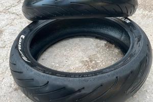 Gomme moto