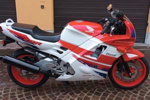 Honda CBR 600 F