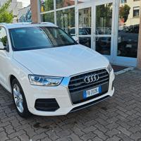 Audi Q3 2.0 tdi Sport quattro 150cv TETTO-NAVY-LED