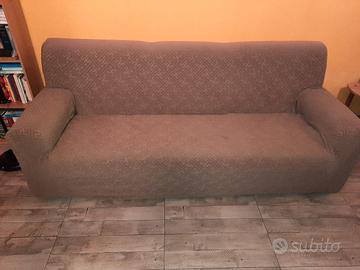 Divano tre posti 200x80cm