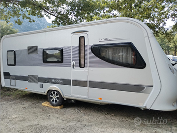 Roulotte Hobby De Luxe 545 kmf-La Vita
