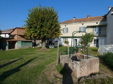 CASA SEMINDIPENDENTE A CASTELNUOVO BORMIDA