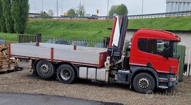 Camion can gru e cassone