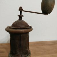 Macinacaffè d'epoca