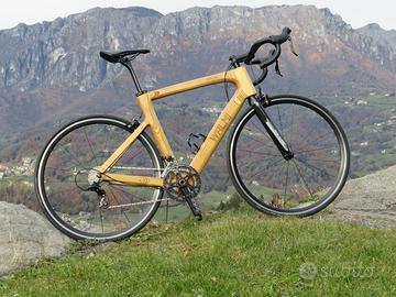 bici da corsa in legno