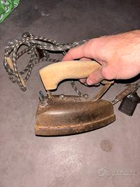 Ferro da stiro elettrico Vintage