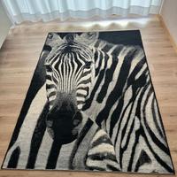 Tappeto moderno con fantasia zebra 158x225 cm