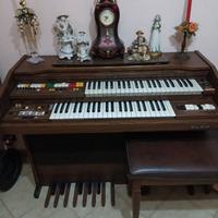 Organo Elka  tenuto benissimo