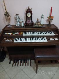 Organo Elka  tenuto benissimo