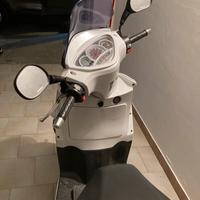 Scooter Kymco People 200